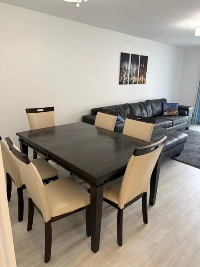 1 bed, 1.5 bath, 1061 sqft, $2,600 — Photo 2