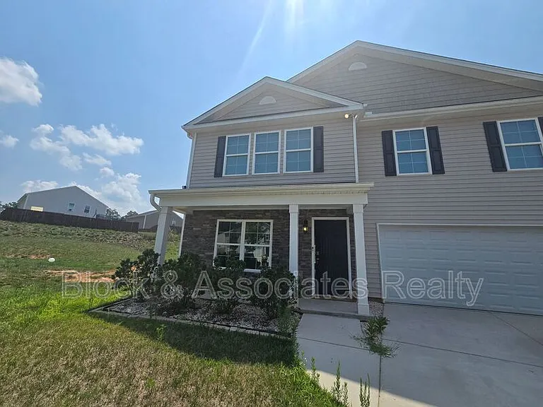 310 Beresford Way — Photo 1