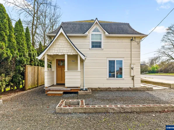 310 Kesling St, Harrisburg, OR 97446