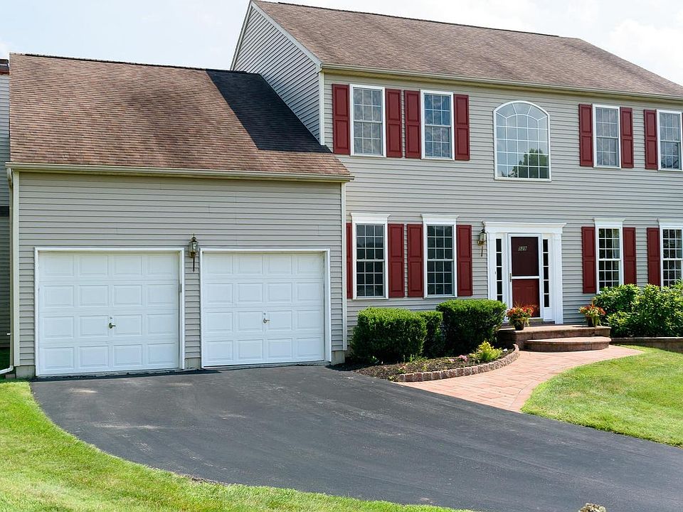 1st image of 529 Dublin Dr