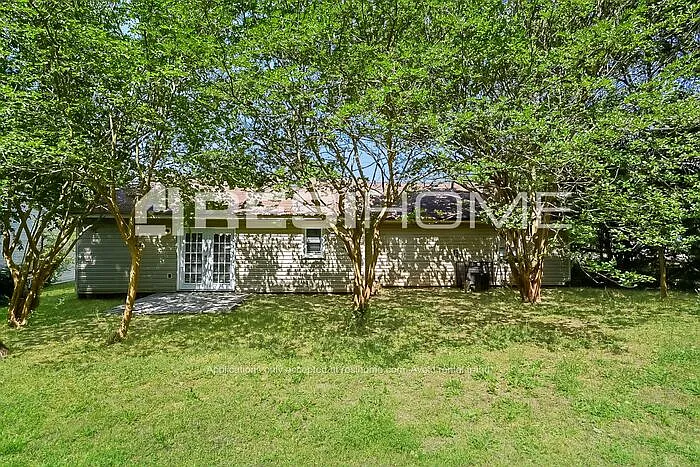 5552 Phillips Dr — Photo 14