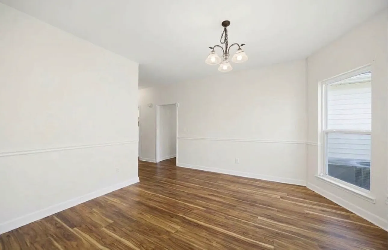 4 bed, 2171 sqft, $2,650 — Photo 3