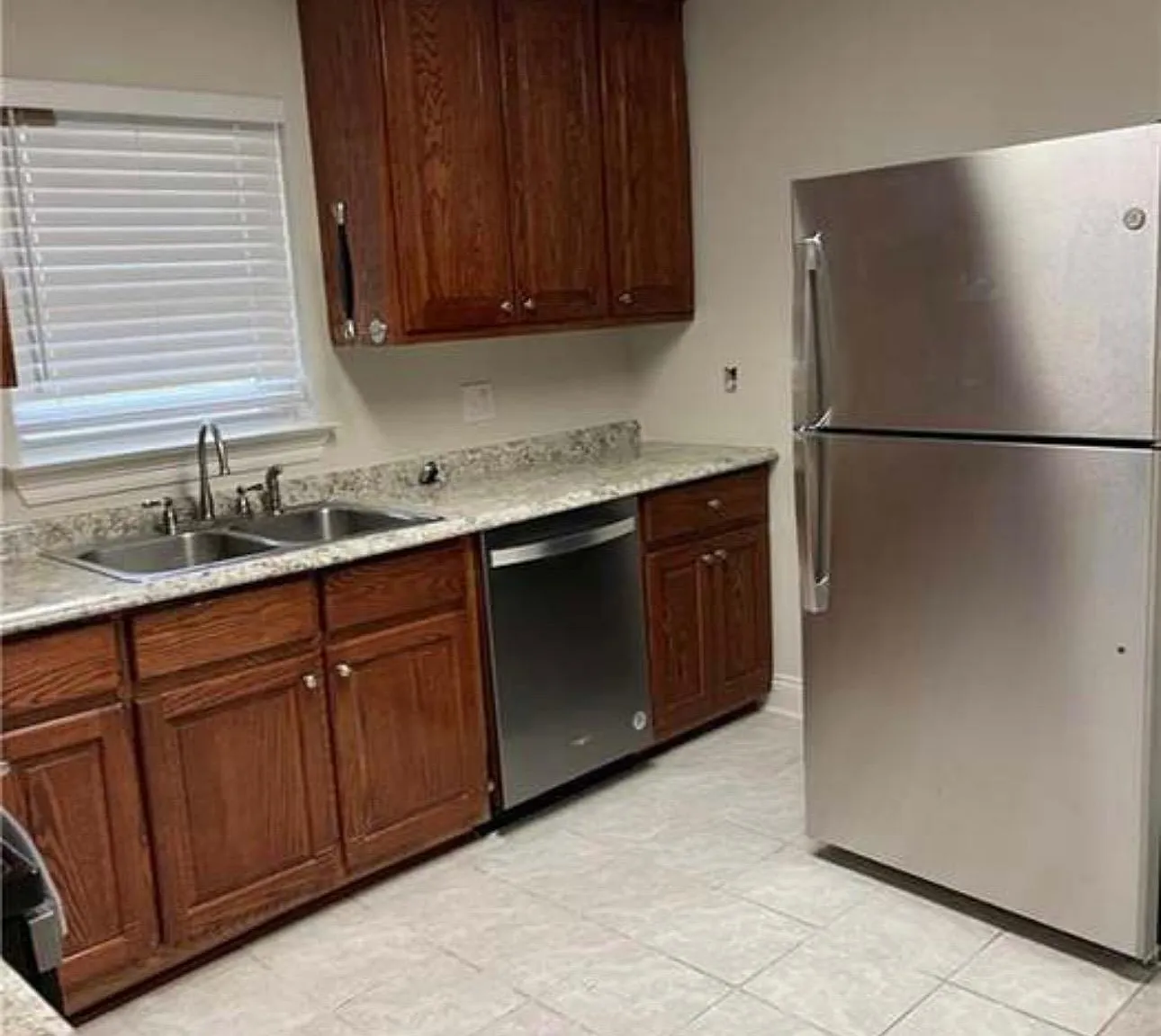 1 bed, 800 sqft, $1,400 — Photo 1