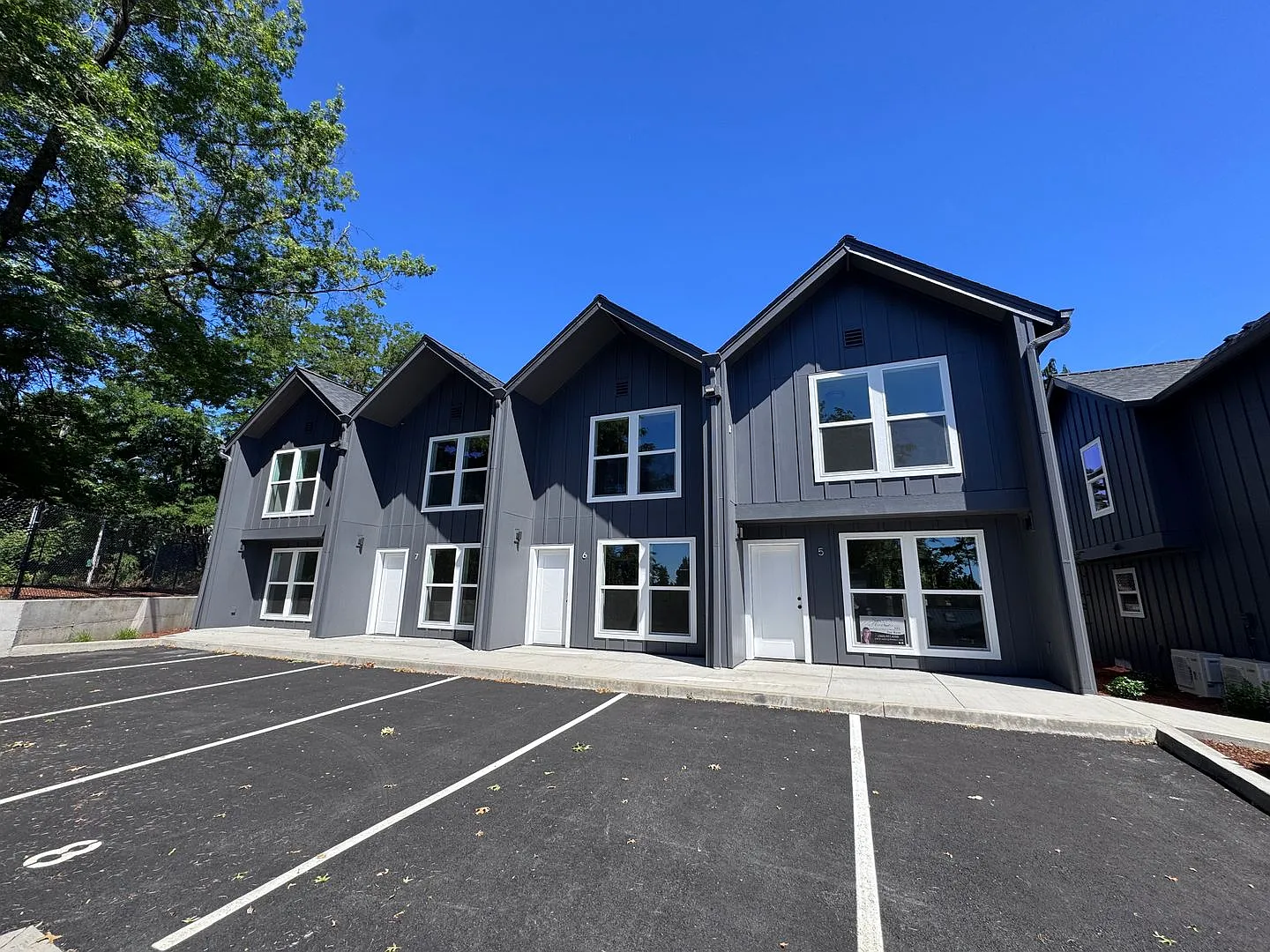 1st Months Rent Free! New Construction, Beautiful, Townhomes! 2 & 3 Bedrm Units Available — Photo 4