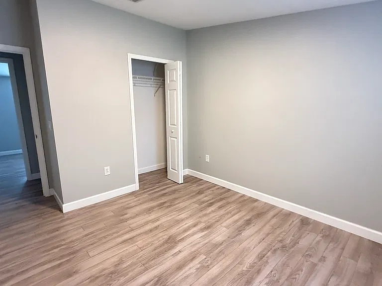 10406 Brussels Dr — Photo 22