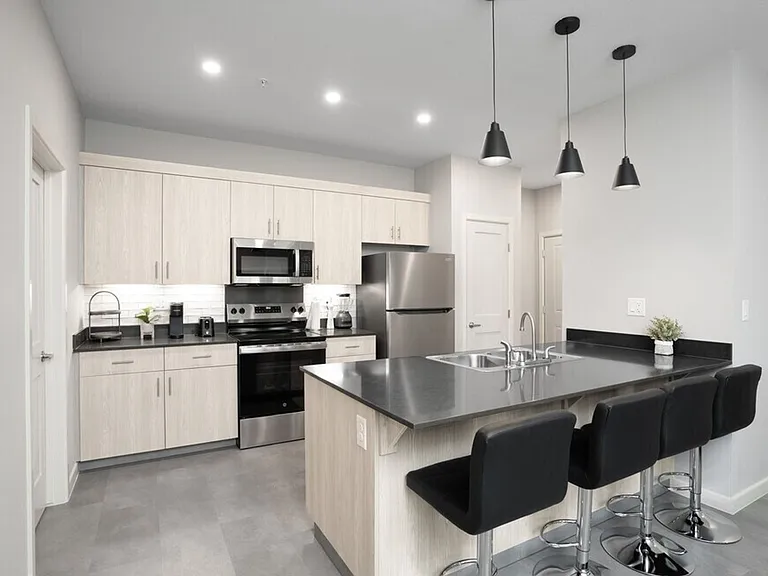 Palma Vista Apartments — Photo 9