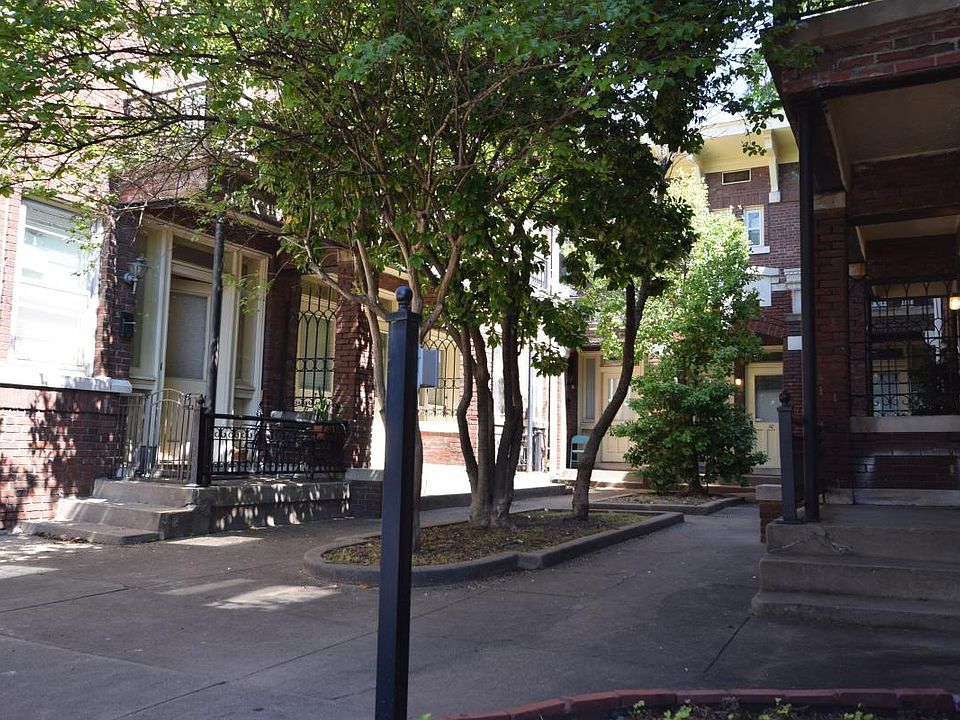 1st image of 500 E 6th St