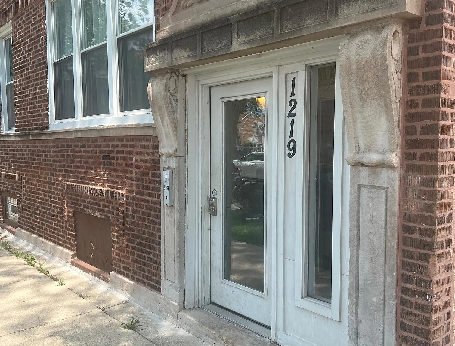 2 bed, $2,100 — Photo 1