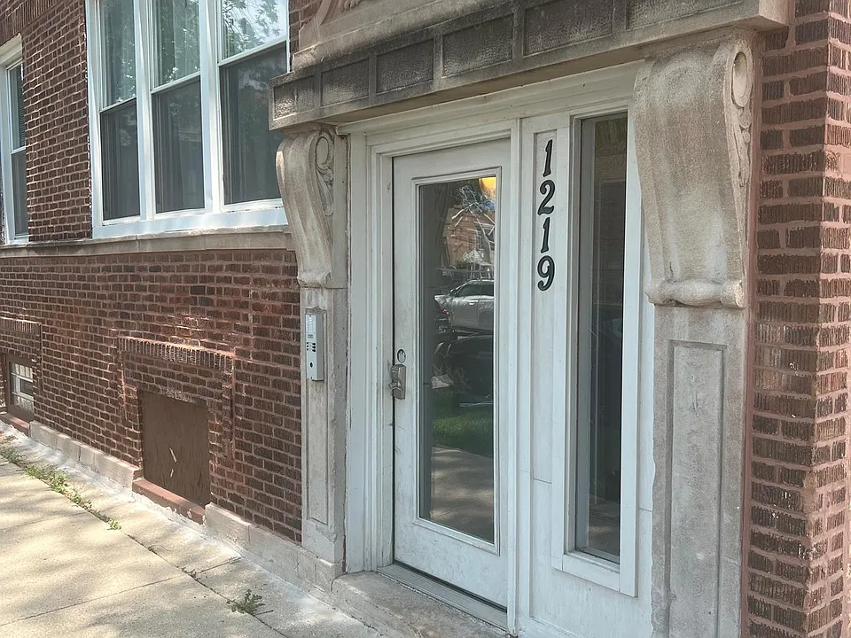 1219 N Spaulding Ave #2