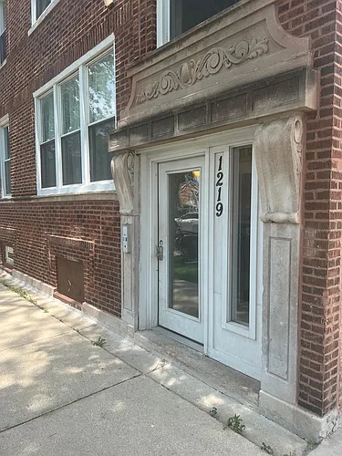 1219 N Spaulding Ave #3 Photo 1