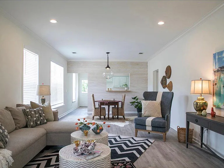 323 Christman Dr — Photo 18