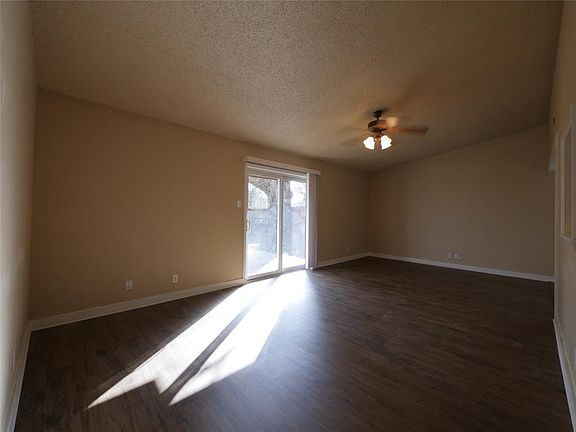 4th image of 2702 Shawn Dr