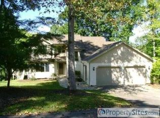 1041 Pierpoint Ct, Moneta, VA 24121
