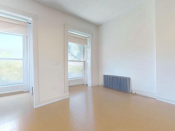 3rd image of 373 Park Pl APT 4