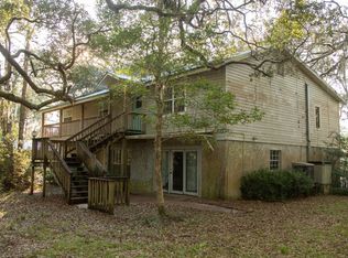 104 NE Suwannee Trl, Mayo, FL 32066