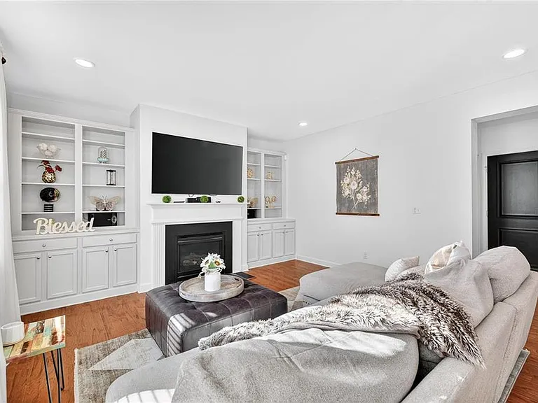 4471 Redan Ct — Photo 17