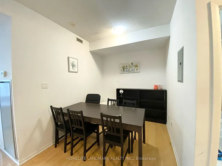 38 Grenville St #2908 — Photo 8