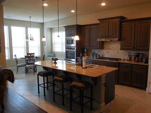 Kitchen and breakfast room