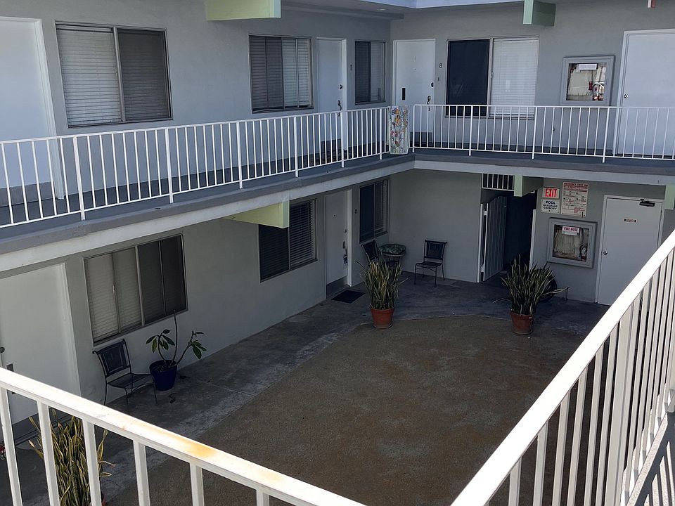 1st image of 40 Nieto Ave APT 15