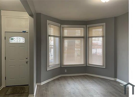 3rd image of 6936 S Kimbark Ave #1