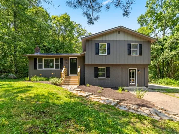 671 Main St, Hope Valley, RI 02832