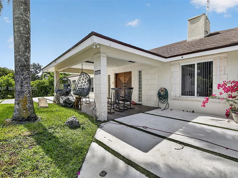 14401 SW 23rd St — Photo 22