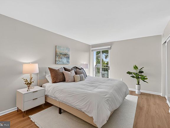 3rd image of 700 7th St SW APT 734