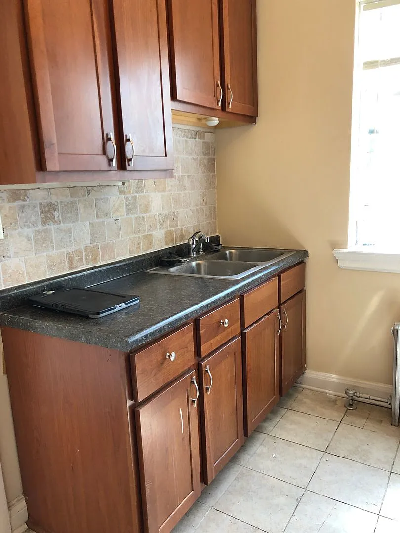 1423 Martha Washington Dr. — Photo 2