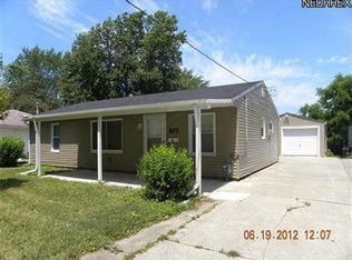 871 Oak St, Elyria, OH 44035