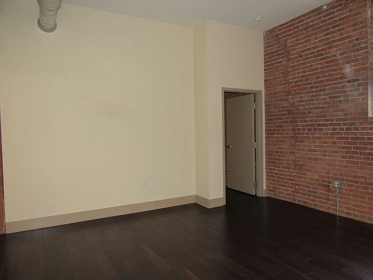 427 Pershing Ave — Photo 14