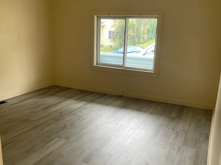 716 E Long Ave — Photo 10