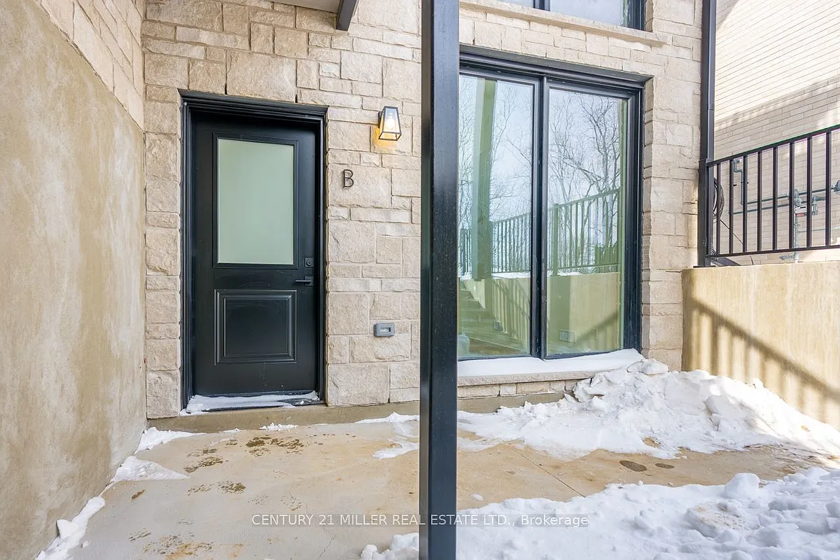 Building Photo - 153 Richardson St #B