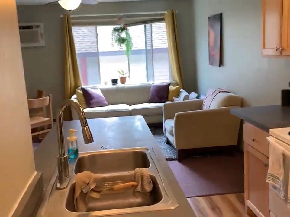 1st image of 808 13th Ave SE APT 6