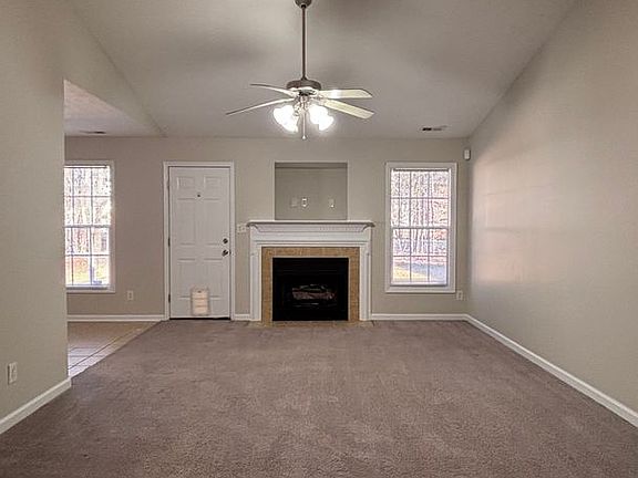 5th image of 2918 Copenhagen Dr