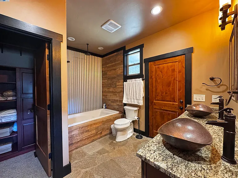 2280 Roan Rd — Photo 55