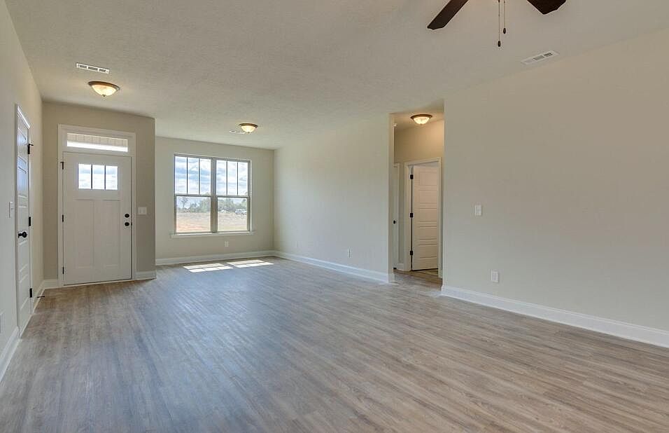 2nd image of Orchard Cir