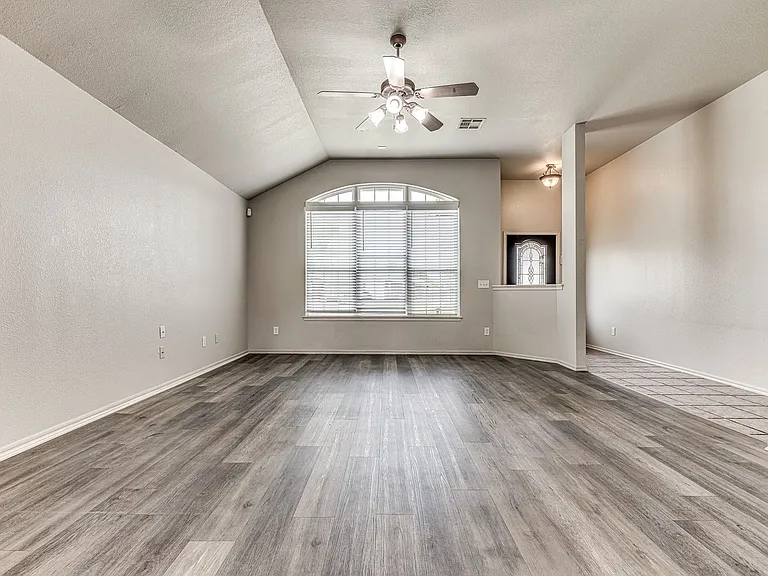 21862 Meadow Mist Ct — Photo 6
