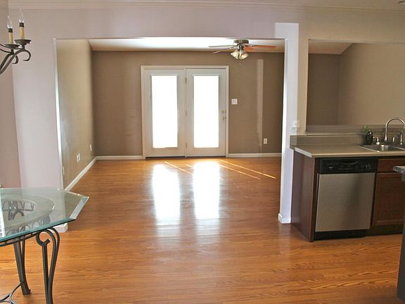 5th image of 3700 Eliza Pointe Way