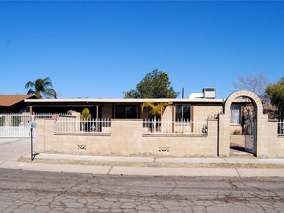 3rd image of 4056 W Orangewood Dr