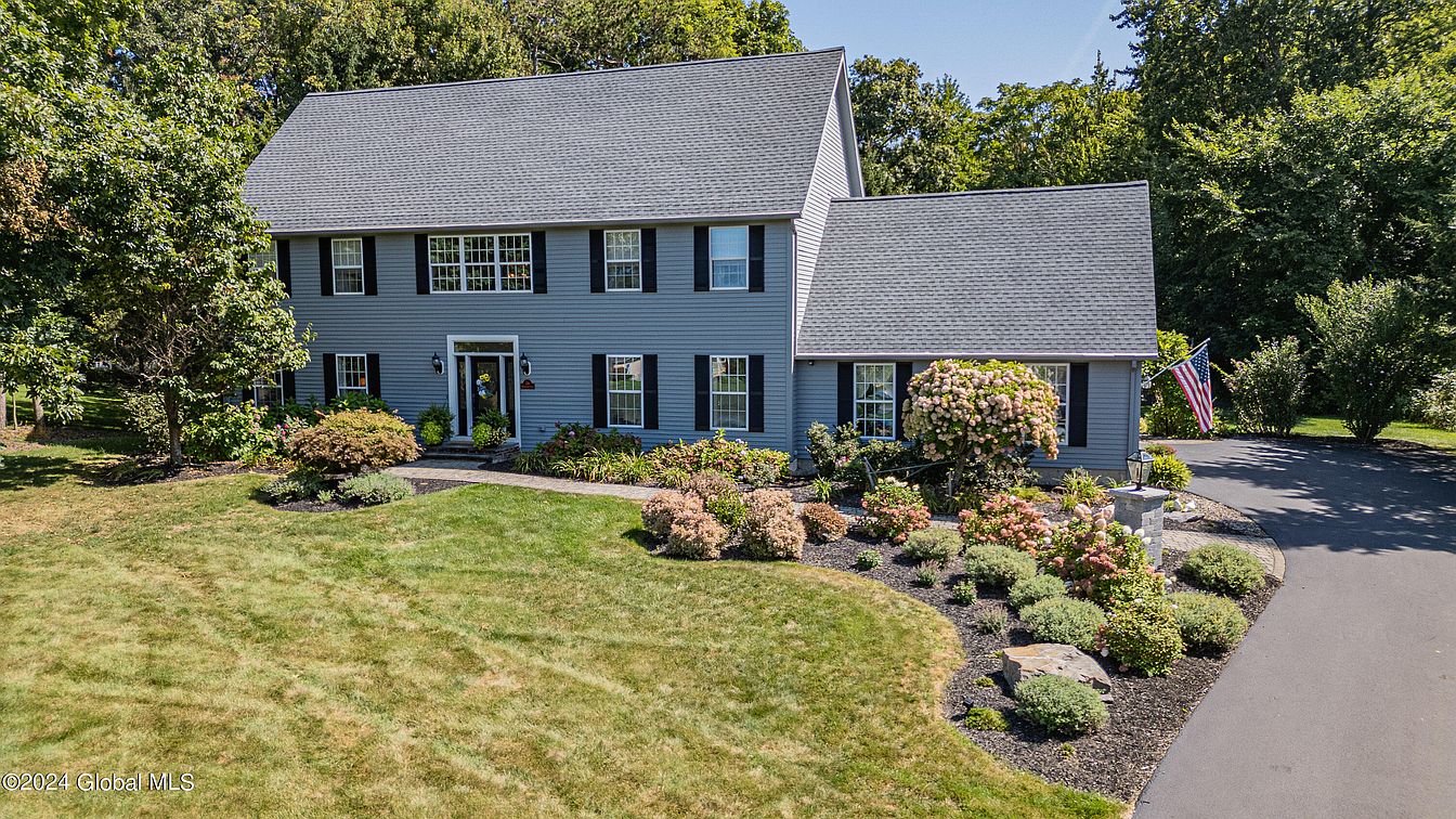 1st image of 26 Huntswood Lane