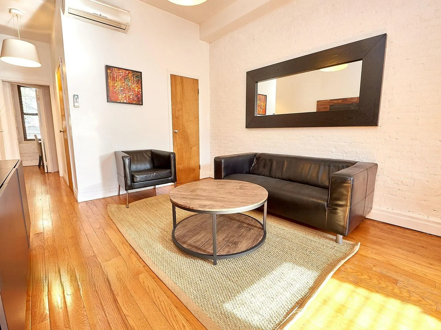 174 Elizabeth Street — Photo 3