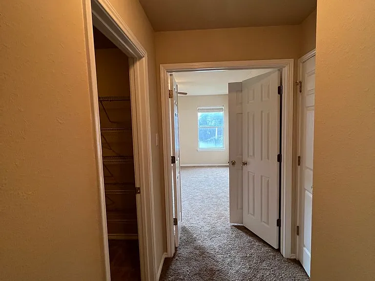 8952 Scarlet Crk — Photo 16