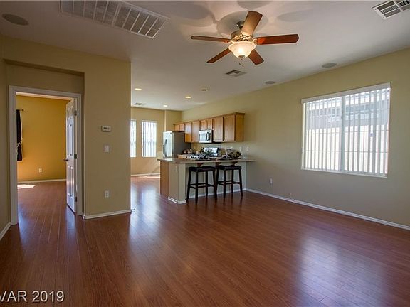 2nd image of 10427 Highlands River St