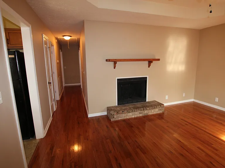 1105 Sioux Ter — Photo 8
