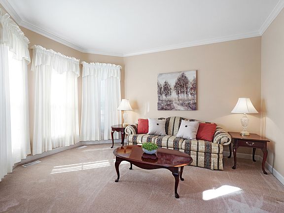 4th image of 25754 Meadowland Cir