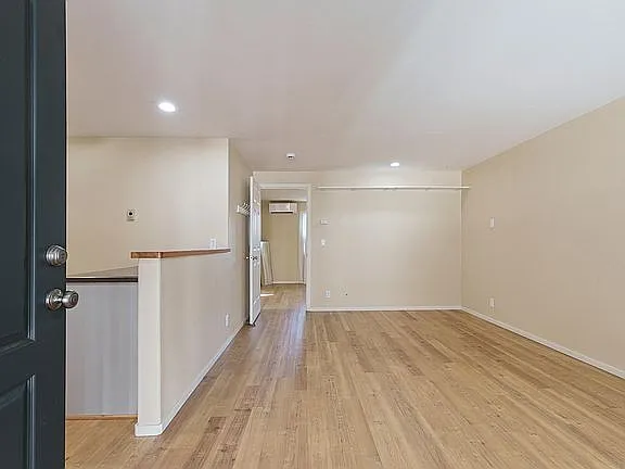 1439 NW Juniper St #6 — Photo 7