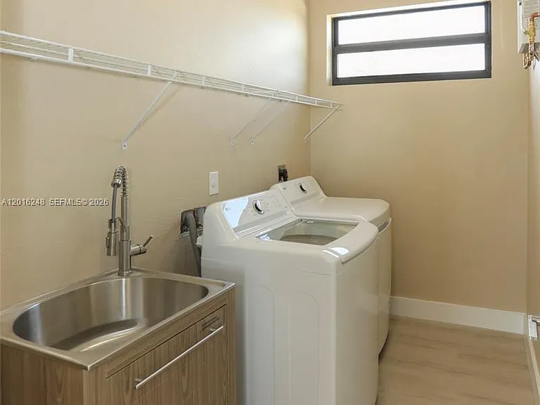 120 SW 35th Ave #A2 — Photo 15