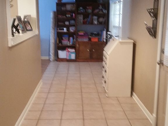 2nd image of 304 Ann Carol St