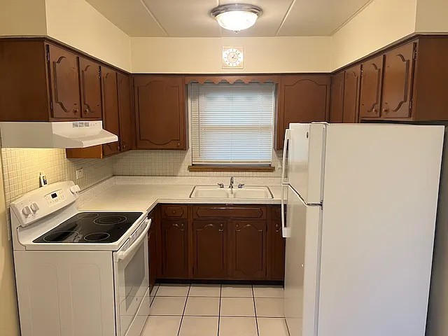 5450 W Bryn Mawr Ave #10B — Photo 1