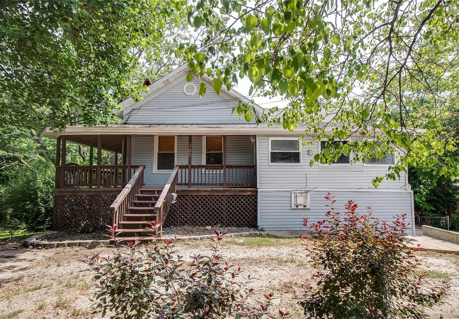 309 Pleasant St, Jerseyville, IL 62052 Zillow